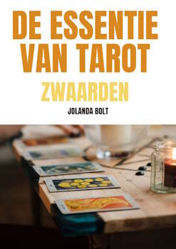 cover essentie van tarot zwaarden